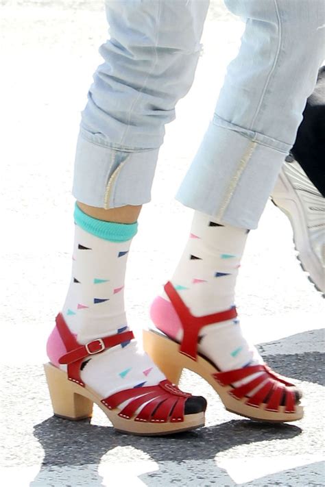 the top 10 worst fashion faux pas how many are you guilty of bad fashion bad fashion trend
