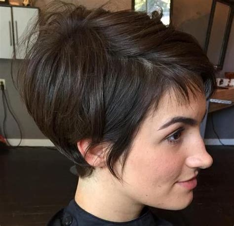 35 Trendiest Short Brown Hairstyles And Haircuts To Try Pixie Bob