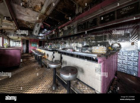 Abandoned Retro Pink Diner Stock Photo Alamy