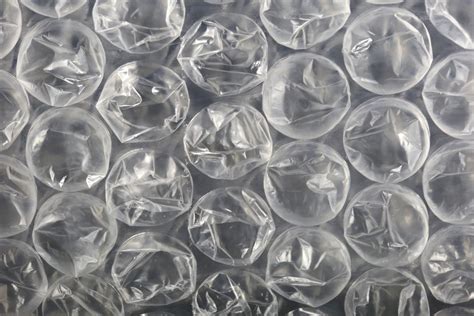 Totally Unexpected Ways To Use Bubble Wrap Readers Digest