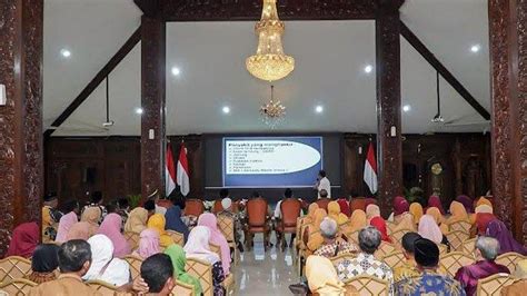 Agar Lansia Tetap Produktif Di Usia Senja Pemkab Lamongan Gelar Seminar Khusus Untuk Manula