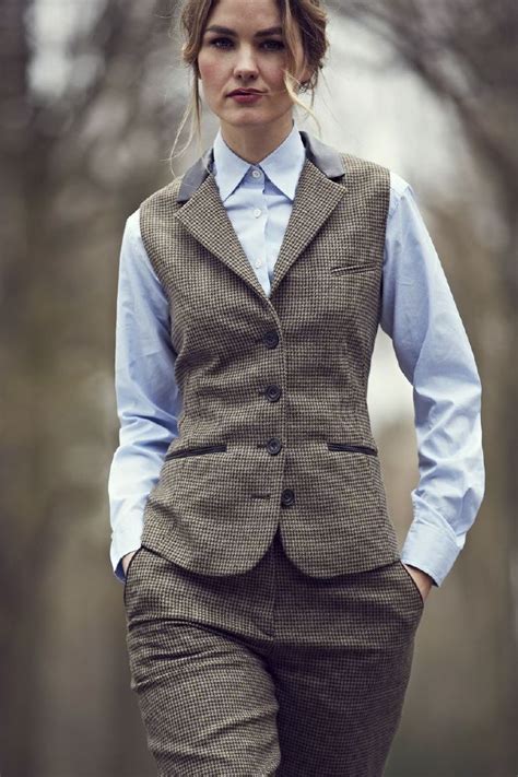 Can A Girl Get A Waistcoat Please Not Enough Of These Around Today Dandy Look Dandy Style