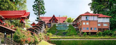 Gunung kinabalu) is located in kinabalu national park, a world heritage site, in the malaysian state of sabah. Kinabalu Park - World Heritage Site | Mount Kinabalu