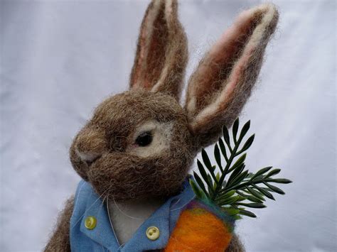 Peter Rabbit Peter Cottontail Rabbit Bunny Hare Needle Etsy Needle