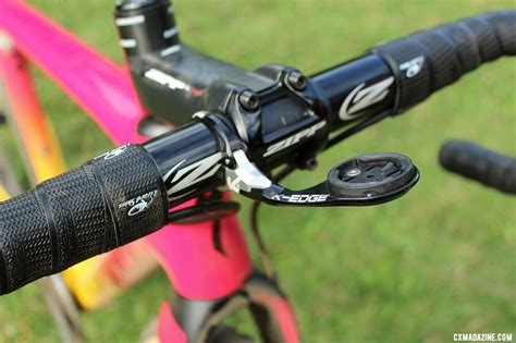 A cyclocross bike is incredibly versatile and can make the perfect commuter, touring bike or at first glance, a cyclocross bike looks similar to a road bike. Maghalie Rochette's Rochester Cyclocross-winning S-Works ...