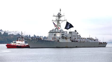 Heres Why The Destroyer Uss Kidd Was Flying A Huge Pirate Flag As It