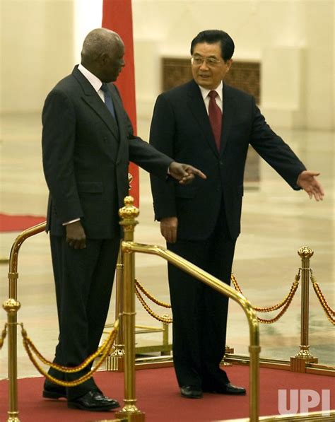 2 / maka aplikasi akan mel. Angolan President Dos Santos and his Chinese counterpart ...