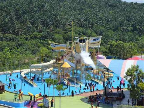 Bangi wonderland theme park and resort. Top 17 Theme Parks In Malaysia (2, 3 & 17 Must Go!)