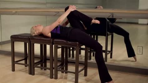 Information On How Dancers Can Stretch The Iliopsoas Muscle Video
