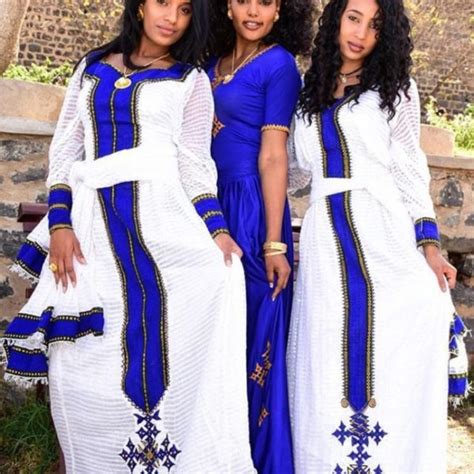 Femmes éthiopiennes élégantes En Robe Habesha Kemis