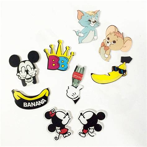 1 pcs harajuku kawaii gato dos desenhos animados mickey minnie acrílico broches emblemas pin