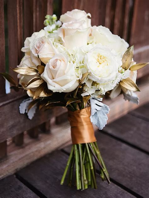 Gowns, rings, bouquets and more! 20 Romantic White Wedding Bouquet Ideas in 2020 | Gold ...
