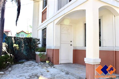 Maybe you would like to learn more about one of these? 3 Bedroom House for Sale in Golden Glow North