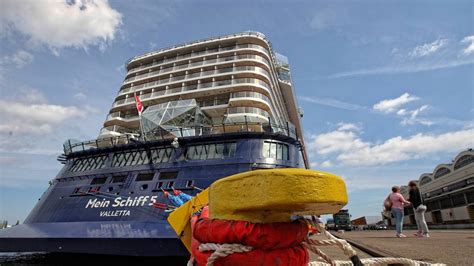 Zu Lauter Sex Auf Tui Kreuzfahrt Paar Fliegt Von „mein Schiff 5“