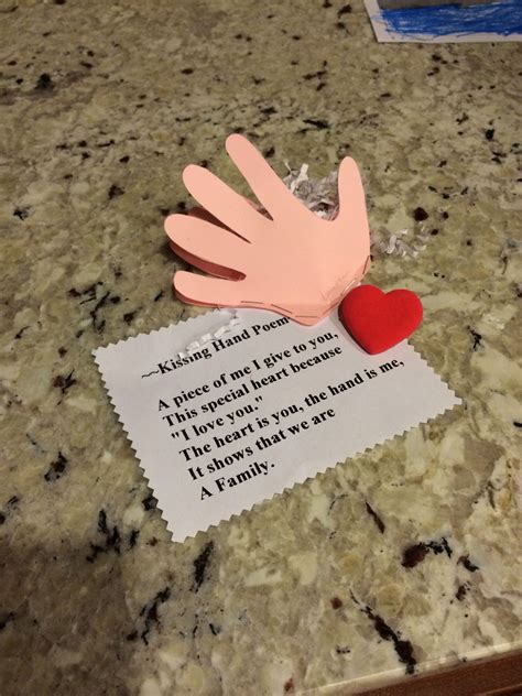 Kissing Hand Poem & Pin Craft | The kissing hand, Preschool gifts, Kissing hand poem