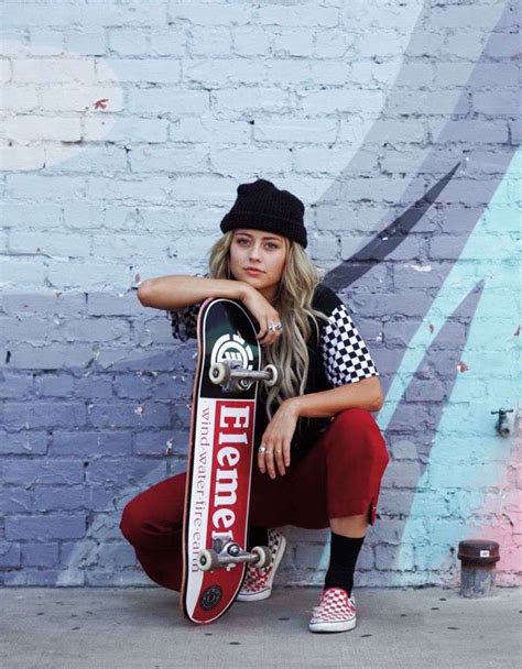Pin By Kc Guinta On Aᴀʟɪʏᴀʜ Skater Girl Style Skater Girl Outfits