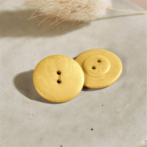 Palm Buttons Lemon Atelier Brunette