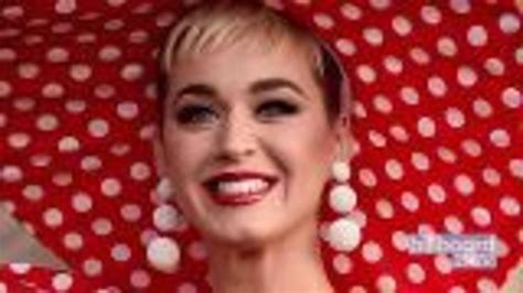 Katy Perry Kissed An ‘american Idol Contestant He Didnt Like It