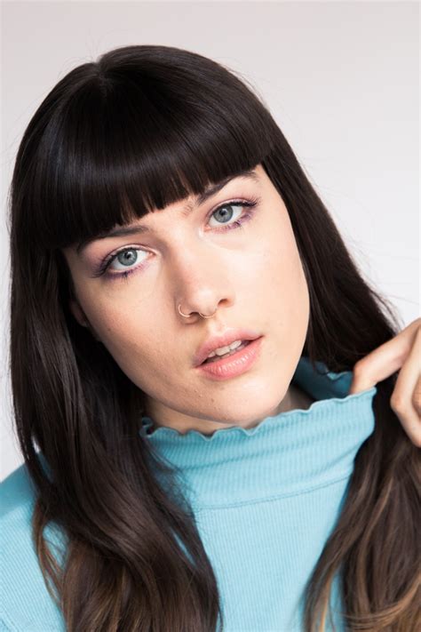 model jess miller wears the best spring eyelash trends coveteur