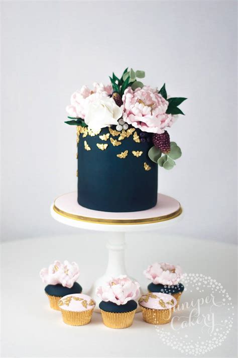 Wedding Ideas By Colour Navy Wedding Decorations Cake Chwv Pretty Cakes Cute Cakes
