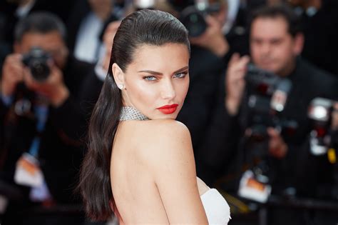 Adriana Lima People En Español