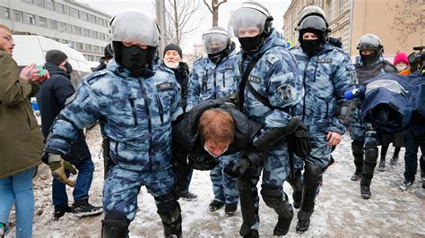 Russia Arrests Over At Wide Protests Backing Navalny