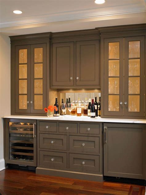 Kitchen cabinets are designed to do more than just help you to store a variety of items. Simple 3 Options to Refinish Kitchen Cabinets - Interior ...