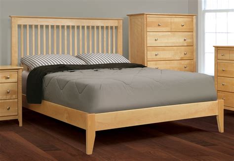 .eingang, esszimmer, flur/diele, foyer, garage/werkzeugkeller, gästezimmer, geeignet für alle zimmer, keller, konservatorium, küche, lounge, patio, schlafzimmer, spielzimmer, veranda. Witmer Furniture Stratford Footboard | Wayfair