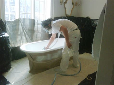 The new finish needs to cure for a minimum of 24 hours after application before using the tub. Bathtub Reglazing & Bathroom Renovation Toronto