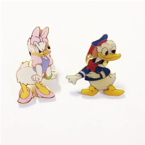 Enamel Pins Donald Duck And Daisy Duck Hard To Find Lots Of Etsy