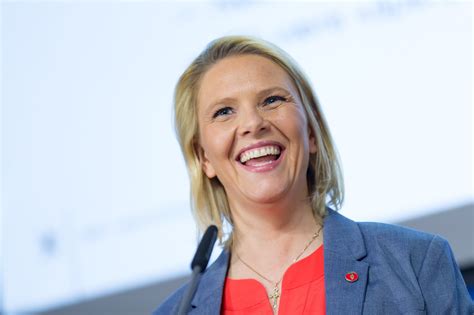 Un article de wikipédia, l'encyclopédie libre. Sylvi Listhaug er gravid