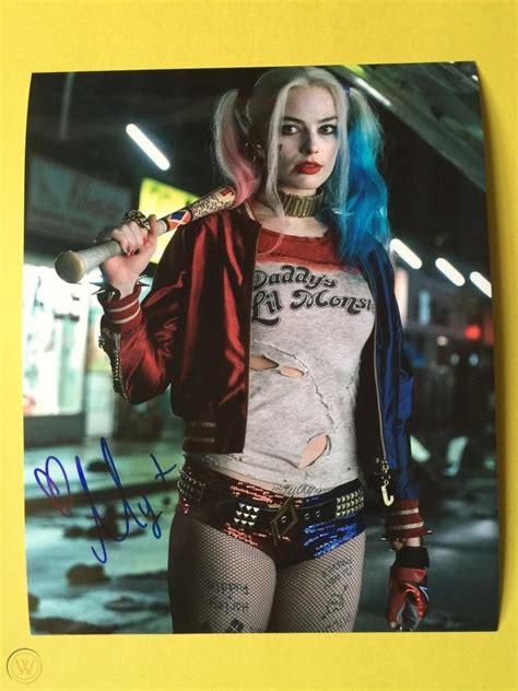 Suicide Squad Star Margot Robbie Autograph Photo With Coa Agrohortipbacid