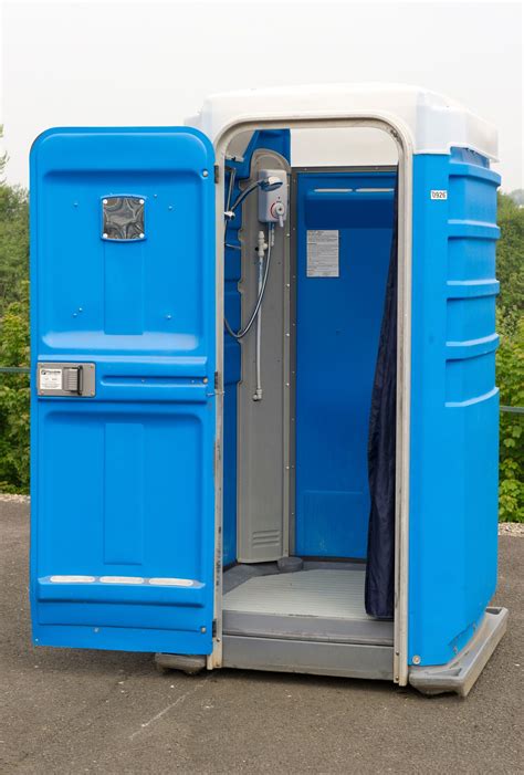 Single Portable Shower Available For Hire ⋆ Scotlooscotbox