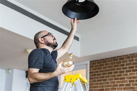How To Change Light Bulb In Ceiling Fan Simple 5 Step Guide