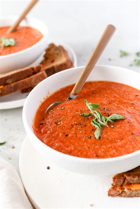 Fire Roasted Tomato Bisque Ready In 10 Minutes Healthnut Nutrition