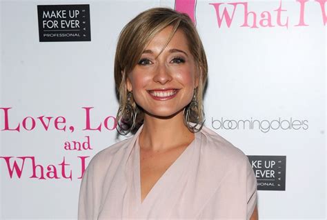 ‘smallville Actress Allison Mack Cuffed In Upstate Sex Cult Case Ny