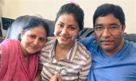 Hina Khan Remembers Her Father On His First Death Anniversary Pens Emotional Note