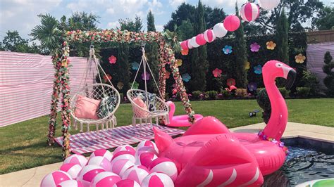Pink Pool Party Bloomroompaperie Barbie Pool Party Black Barbie Park