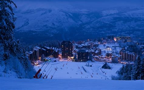 Ax 3 Domaines : N°5 des meilleures stations de ski des Pyrénées - Kyango