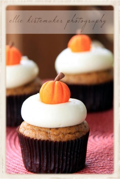 7 Halloween Mini Desserts With Pumpkin