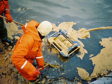 Oil Spill Recovery Aabvinc Global Environmental And Habitat Division