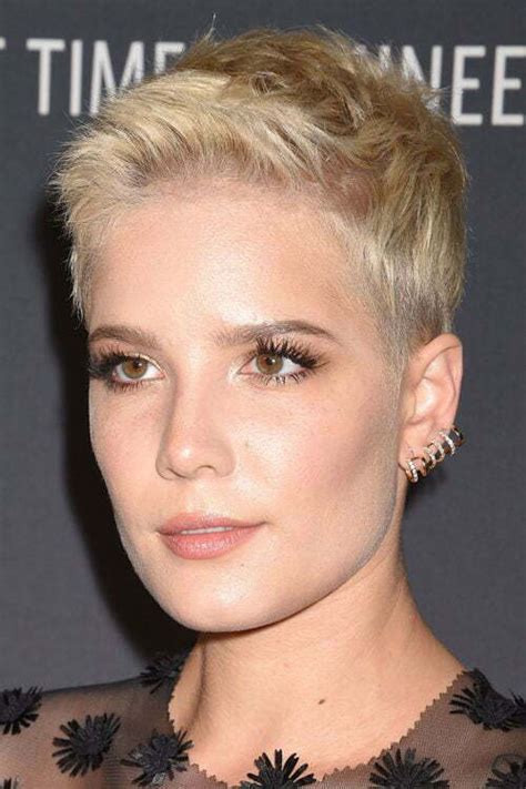 Sweet And Sexy Pixie Hairstyles For Women Short Haircutcom