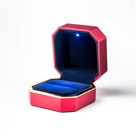 25 Beautiful Engagement Ring Boxes Zen Merchandiser