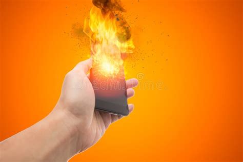 La Explosión De Smartphone Explota La Batería Del Teléfono Móvil O El