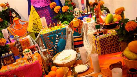 ¿qué Significa La Ofrenda De Día De Muertos Y Sus Elementos