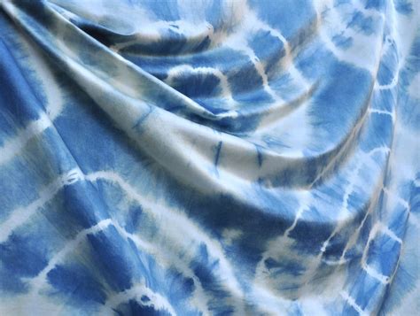 How To Shibori Dyeing Large Pieces Style Maker Fabrics