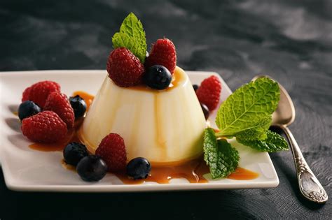 Download Blueberry Raspberry Berry Fruit Food Dessert 4k Ultra Hd Wallpaper