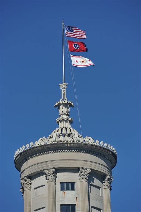 Flags Over The Capitol The United States Tennessee And Ge Flickr