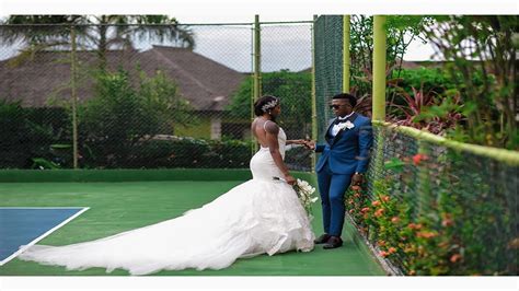 Thompson and derron herah, athletics coach and entrepreneur, wedded on saturday, november 2 at old fort bay in st ann. Jamaica's Elaine Thompson is married! | Loop News