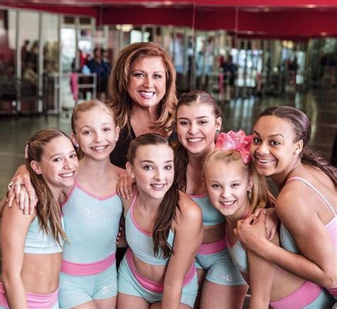 What Dance Moms Got Wrong And What It Got Right Dance Moms Season Dance Moms Pictures